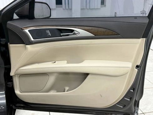 Used 2017 Lincoln MKZ Select w/ Select Plus Package FWD image 22