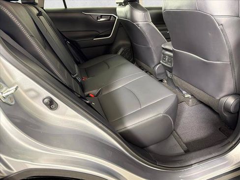 Used 2021 Toyota RAV4 XLE Premium AWD/4WD image 16