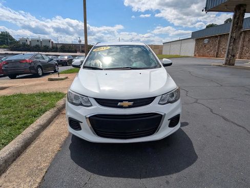 Used 2017 Chevrolet Sonic LT FWD image 2