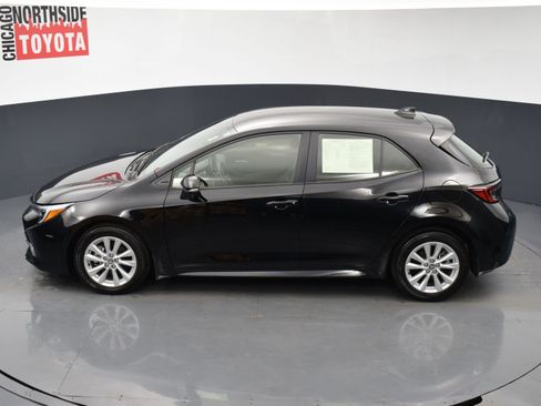 Used 2024 Toyota Corolla SE w/ SE Package image 19