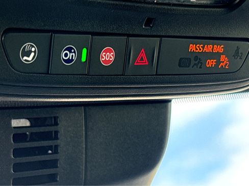 Used 2024 Chevrolet Traverse LS image 24