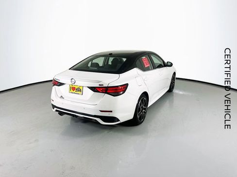 Certified 2024 Nissan Sentra SR FWD image 9