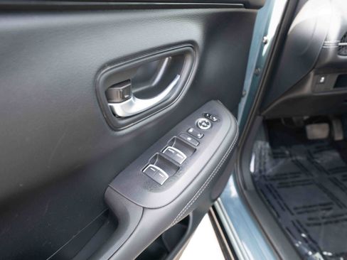 Used 2025 Honda HR-V EX-L image 7