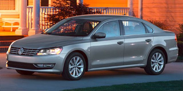 Used 2012 Volkswagen Passat 3.6 SEL Premium FWD image 1