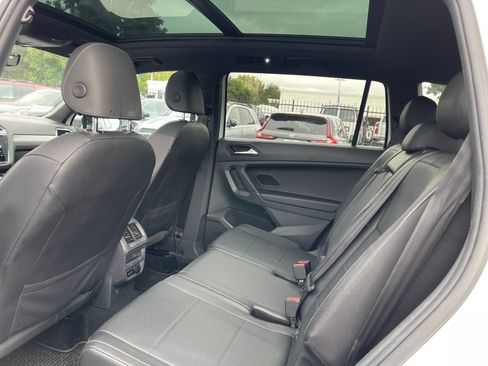 Used 2020 Volkswagen Tiguan SE AWD/4WD image 4