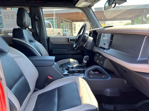 Used 2024 Ford Bronco Wildtrak AWD/4WD image 23