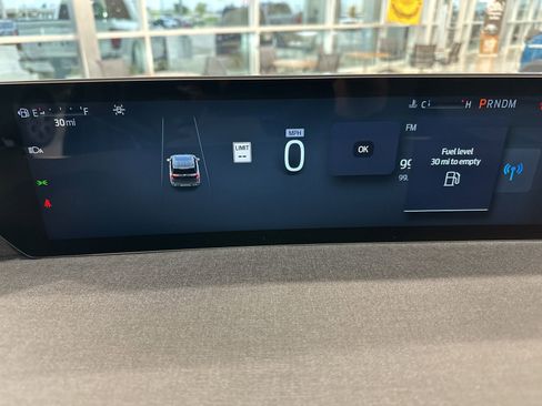 New 2025 Ford Expedition Active image 9