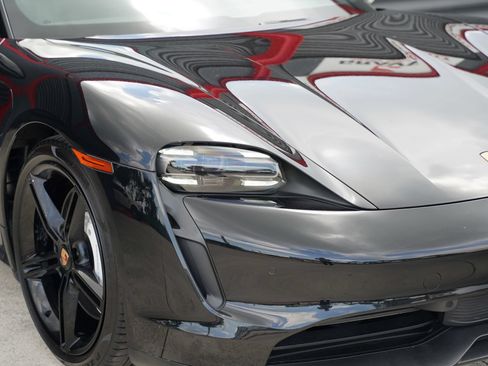 Used 2021 Porsche Taycan 4S AWD/4WD image 6