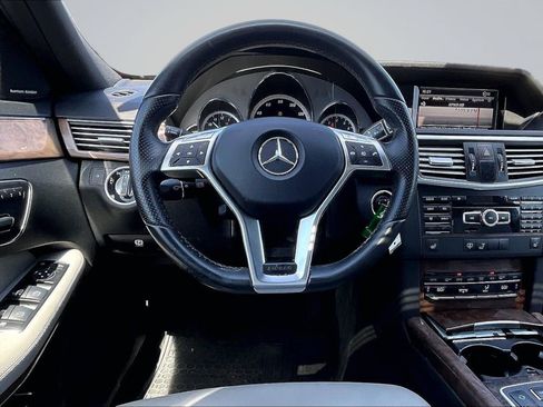 Used 2013 Mercedes-Benz E 350 Sedan w/ Premium 1 Pkg image 5