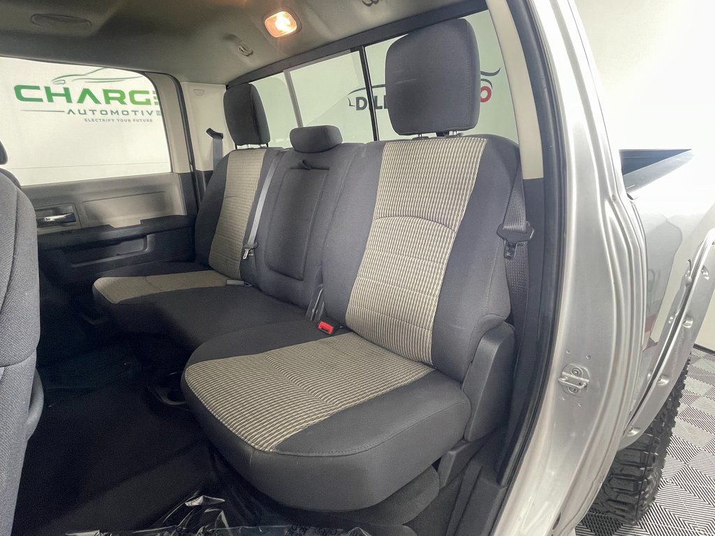 Used 2012 RAM 2500 SLT w/ Technology Group AWD/4WD image 23