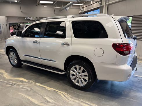 Used 2018 Toyota Sequoia Platinum AWD/4WD image 48