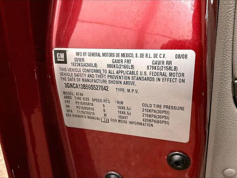 Used 2009 Chevrolet HHR LS image 32