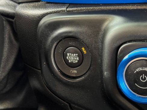 Used 2020 Jeep Gladiator Sport w/ Quick Order Package 24S image 30