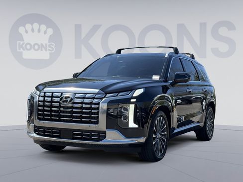 Used 2024 Hyundai Palisade Calligraphy FWD image 1