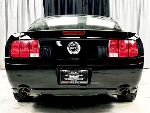 Used 2007 Ford Mustang GT Premium image 9