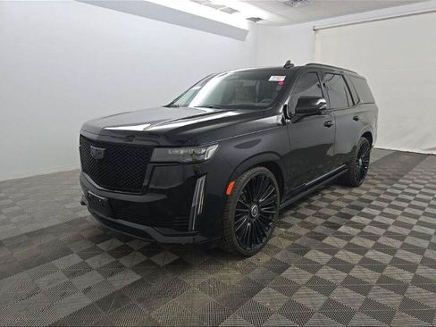 Used 2022 Cadillac Escalade Sport Platinum AWD/4WD image 2