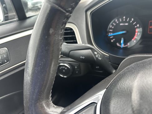 Used 2014 Ford Fusion SE w/ Equipment Group 202A FWD image 24