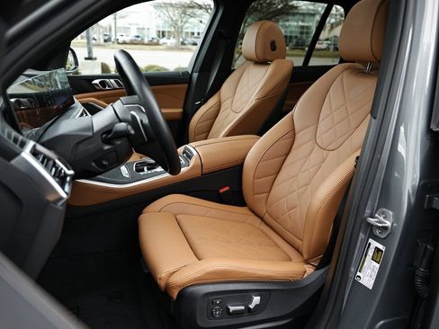 Certified 2025 BMW X5 sDrive40i w/ Premium Package image 20