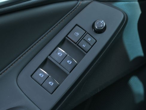 Used 2021 Toyota Avalon XSE FWD image 26
