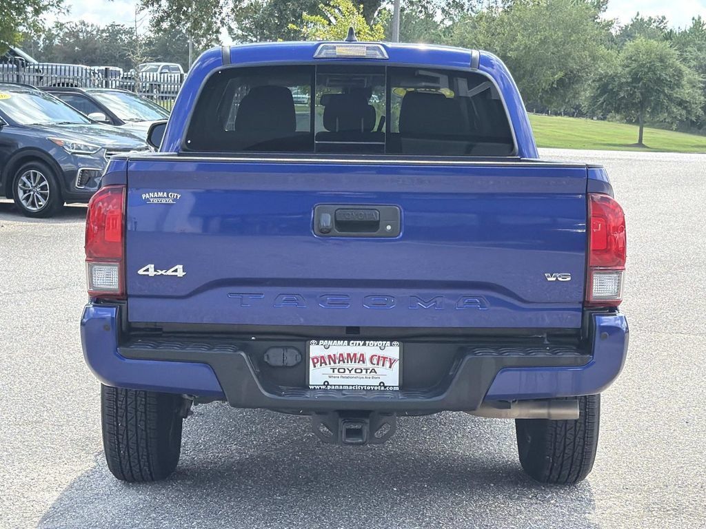 Used 2023 Toyota Tacoma SR5 AWD/4WD image 5