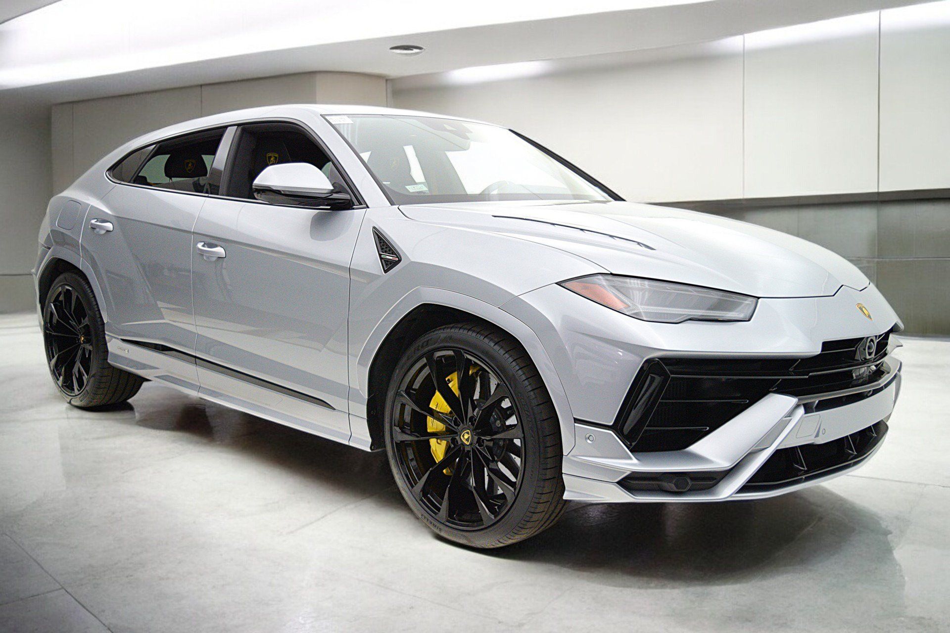 Used 2023 Lamborghini Urus S AWD/4WD image 14