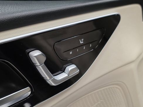 Used 2023 Mercedes-Benz C 300 4MATIC Sedan image 17