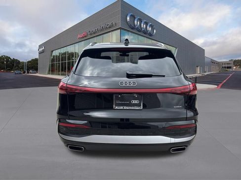 Certified 2025 Audi Q5 Premium w/ Convenience Package AWD/4WD image 6
