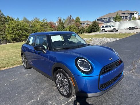 Used 2025 MINI Cooper S image 7