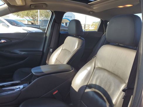 Used 2024 Chevrolet Malibu LT image 14