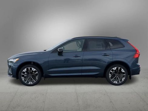 Used 2026 Volvo XC60 B5 Plus w/ Protection Package Premier AWD/4WD image 3