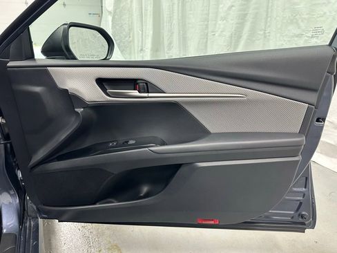Used 2026 Toyota Camry SE FWD image 58