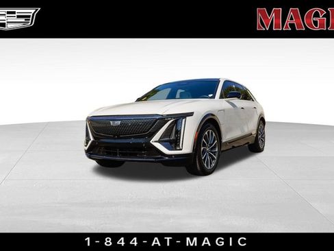 Certified 2024 Cadillac Lyriq Sport RWD image 1
