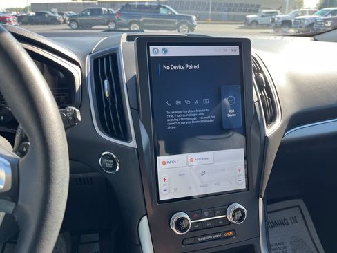 Used 2022 Ford Edge SEL w/ Convenience Package image 17