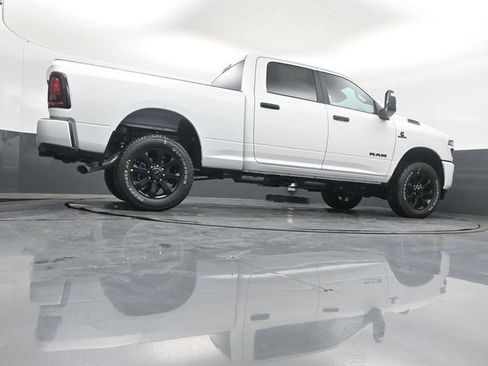New 2026 RAM 2500 Big Horn AWD/4WD image 36