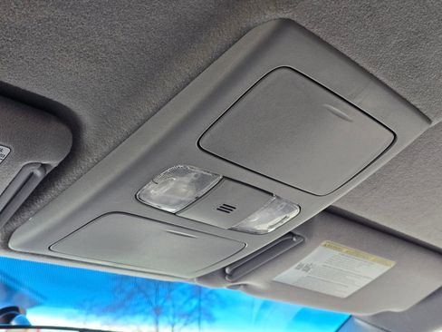 Used 2015 Toyota Tacoma TRD Pro image 32