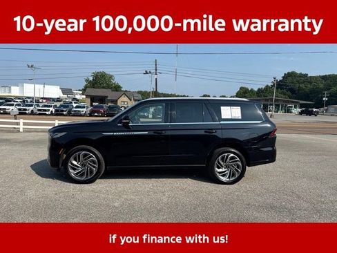 Used 2025 Lincoln Navigator Reserve AWD/4WD image 1