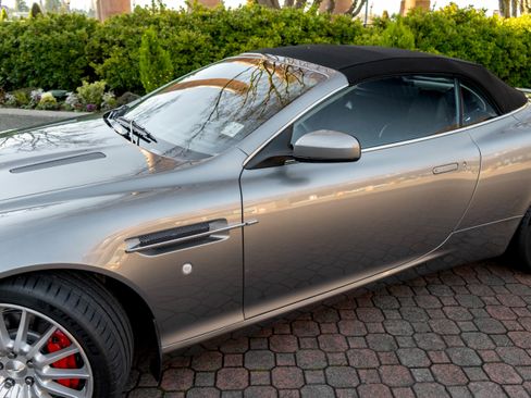 Used 2009 Aston Martin DB9 Volante RWD image 44