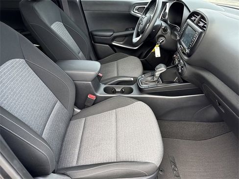 Used 2020 Kia Soul S image 33