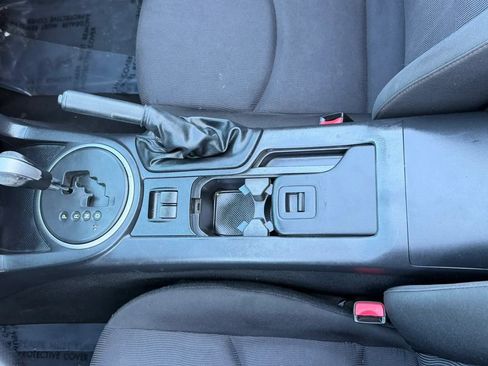 Used 2015 MAZDA MX-5 Miata Club RWD image 16