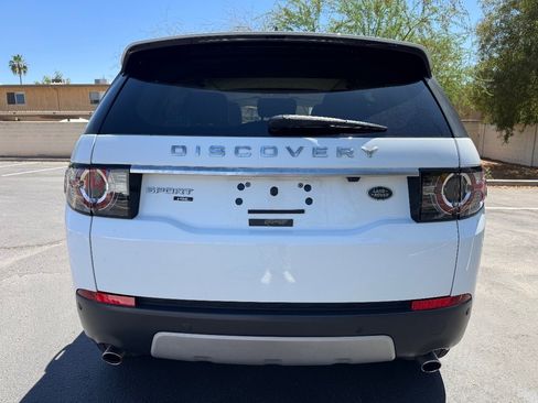 Used 2018 Land Rover Discovery Sport HSE Luxury image 8