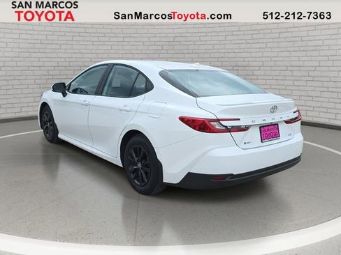 Used 2026 Toyota Camry LE w/ Convenience Package FWD image 8