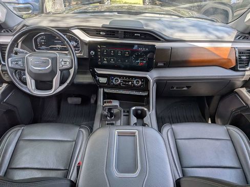 Used 2022 GMC Sierra 1500 Denali AWD/4WD image 13