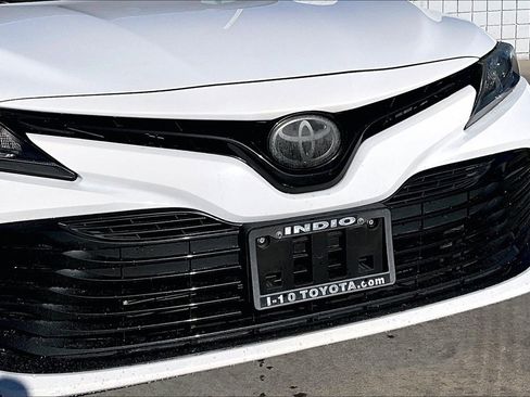 Used 2020 Toyota Camry LE image 29