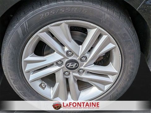 Used 2019 Hyundai Elantra SEL w/ Cargo Package image 28