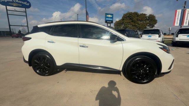 Used 2023 Nissan Murano SV w/ SV Midnight Edition Package FWD image 9
