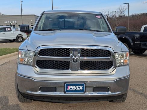 Used 2017 RAM 1500 Classic SLT AWD/4WD image 2