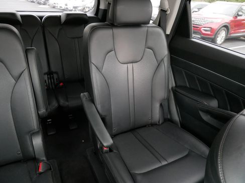 Used 2023 Kia Sorento SX image 14