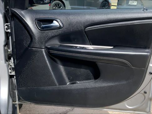 Used 2019 Dodge Journey Crossroad image 22