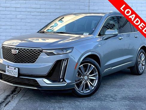 Used 2025 Cadillac XT6 Premium Luxury image 1
