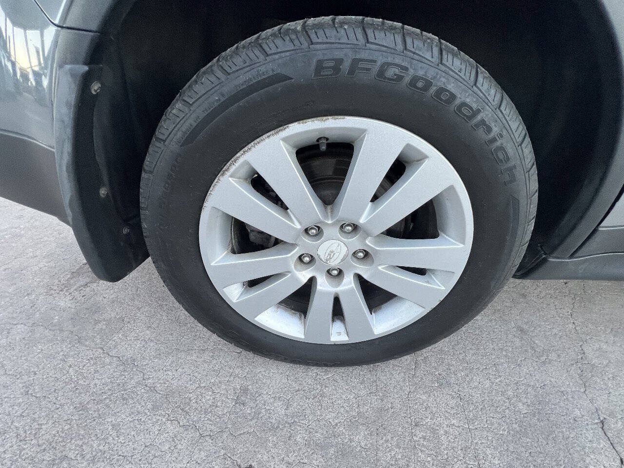 Used 2010 Subaru Tribeca Limited AWD/4WD image 11